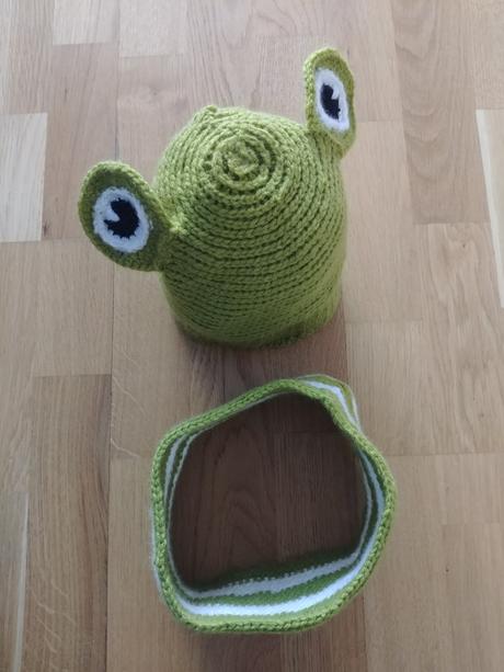 Háčkovaný set žabka, 98