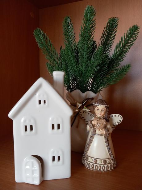 Keramický domček na čajovku 16x9x8 cm,