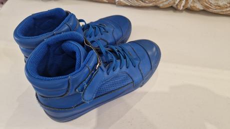 Reserved vyššie tenisky, veľkosť 33, minimum nosen, reserved,33