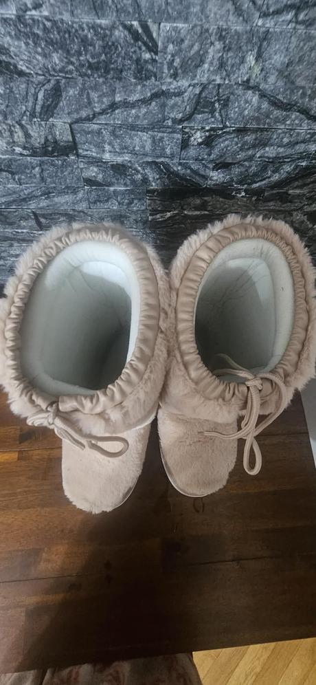 Snehule love moshino skiboot20, 39