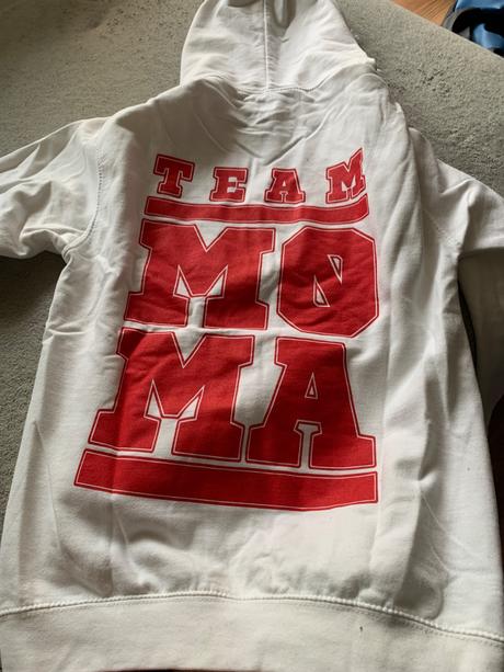 Dievcenska mikina- merch moma, 158