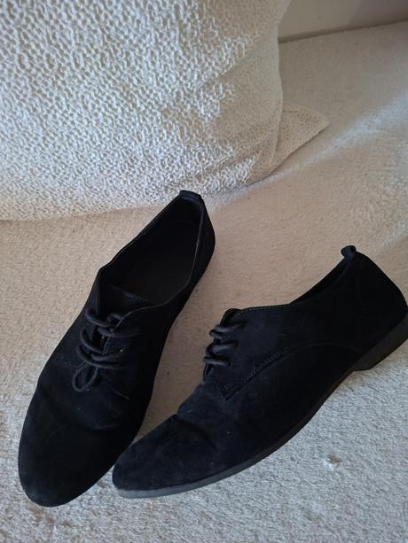 Cierne snurovacie topanky, 39