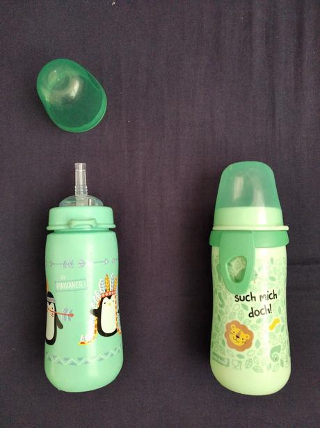 Fľaša na pitie so slamkou,