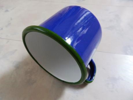 Plechový vidiecky hrnček,