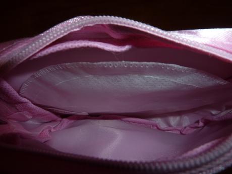 Puzdro na diskman alebo cd hello kitty, 