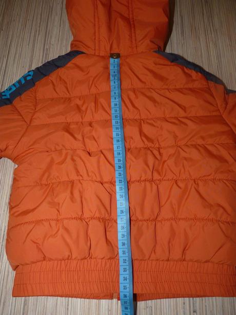 Krasna zimna bundicka,86,caa, c&a,86