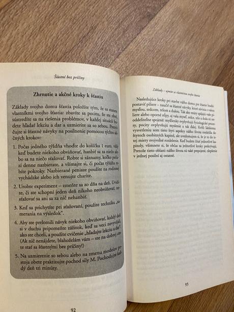 Krásna motivačná kniha šťastní bez príčiny,