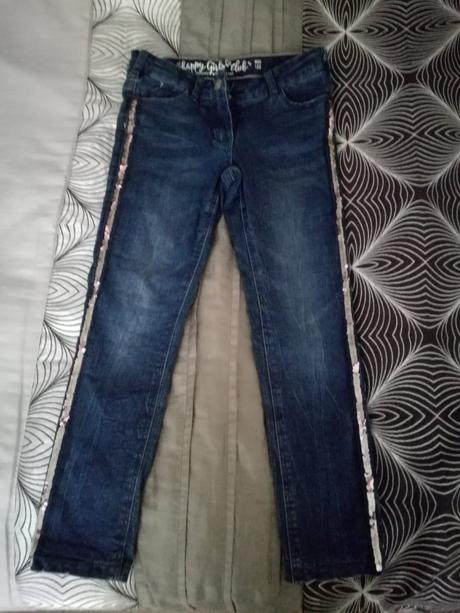 Dievčenské rifle, c&a,122