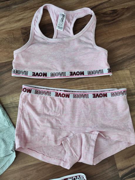 Podprsenky a nohavičky - set 5ks, takko,146