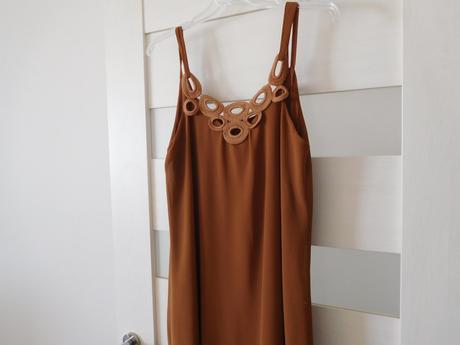 Šaty hnedé padavý materiál m/l, m