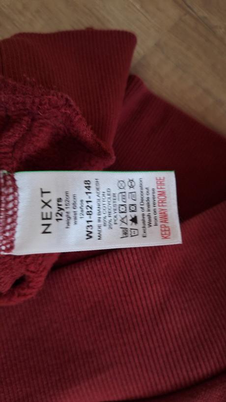 Mikina, next,152