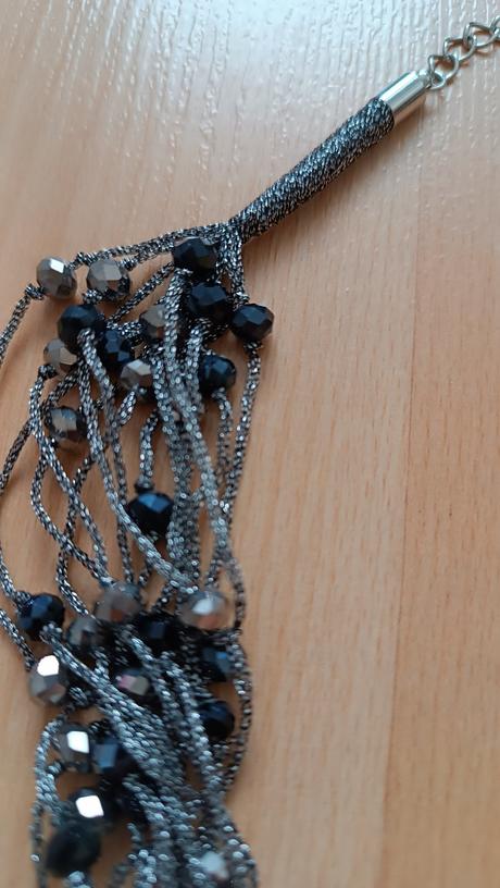 Náhrdelník, stradivarius