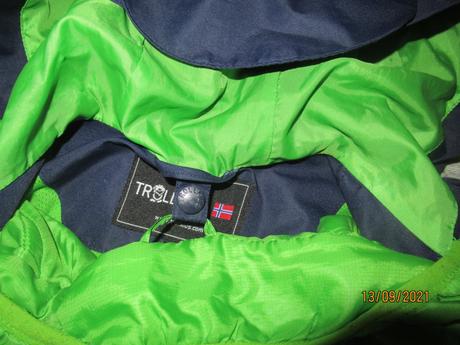 Drahá zn.trollkids vetrovka 2 v 1, 11-12 r.,6000mm, trollkids,152