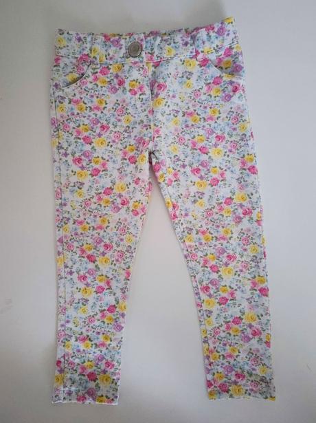 Kvietkované nohavičky, tu,92