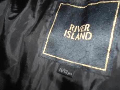 Vetrovka, river island,164