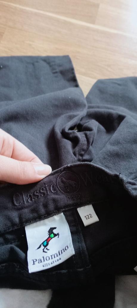 Dievčenské rifle, palomino,122