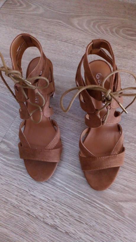 Sandale na snurovanie, 37