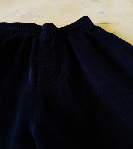 Teplákové kraťasy, 110