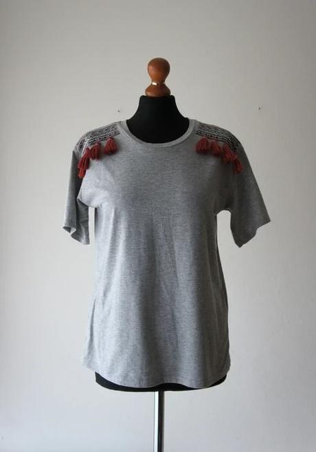 Štýlové sivé tričko  s kvetinovou výšivkou, primark,s