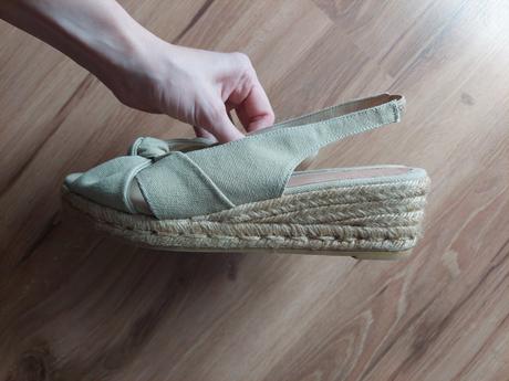 Sandale kozene + pevna na pladforme zn. rouje c.39, 39