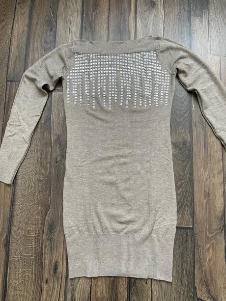 Predĺžený svetrík, 