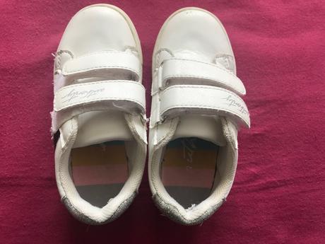 Biele trblietavé botasky, authority,25