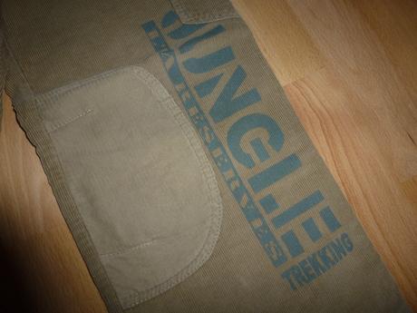 Nohavice pre chlapca, 110