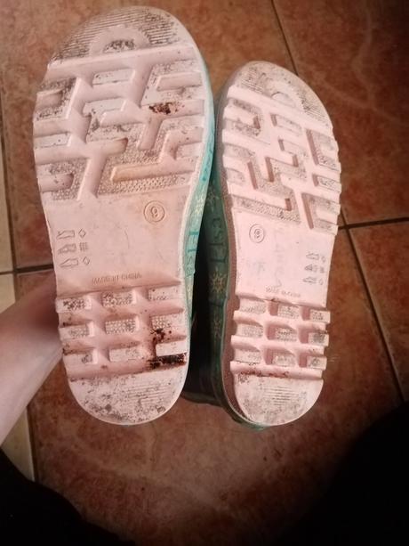 Dievčenske gumaciky v-9 elza, 27