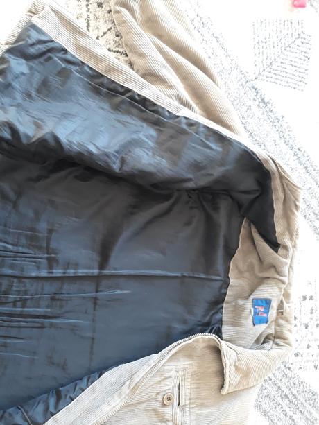 Mencestrova bunda, l