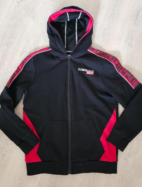 Mikina čierno-červená, c&a,158