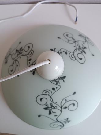 Sklenený luster so vzorom, 