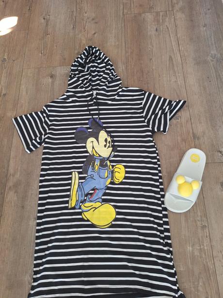 Saty mickey s kapucnou, s