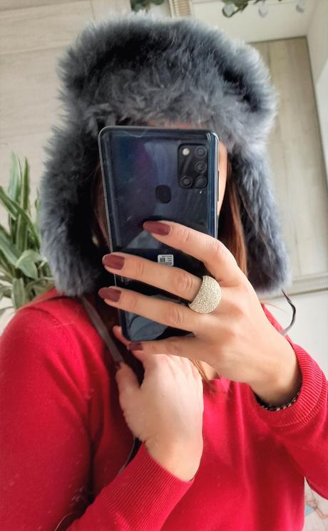 Dámska zimná čiapka,