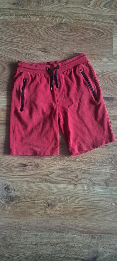 Kraťasy, v.146, reserved,146