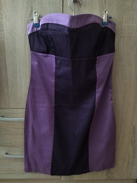 Fialové šaty bez ramienok 38 40, l