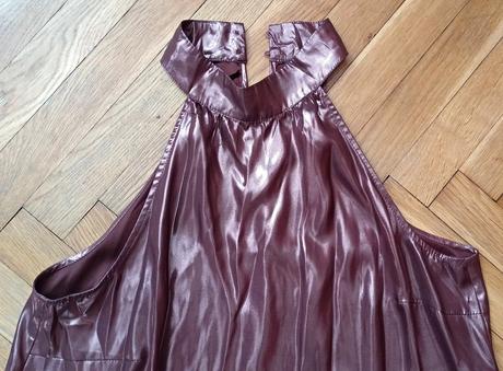 Koktejlove saty s metalickym leskom, bonprix,38