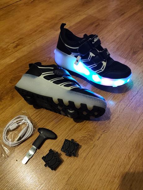 Tenisky na kolieskach, 35