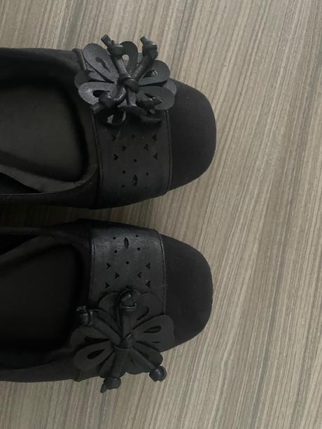 Poltopánky s kvietkom, 36