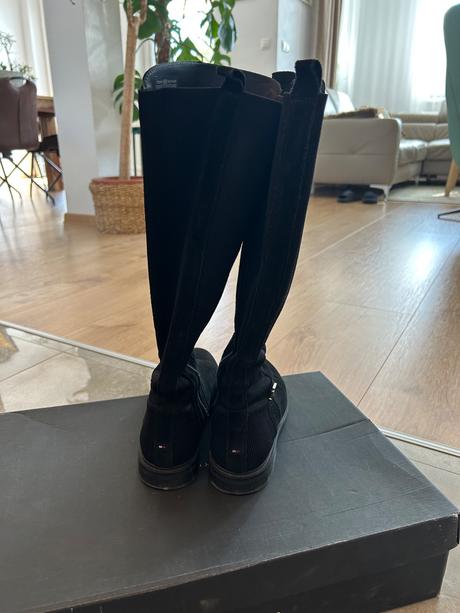 Kožené semišové čižmy, tommy hilfiger,38