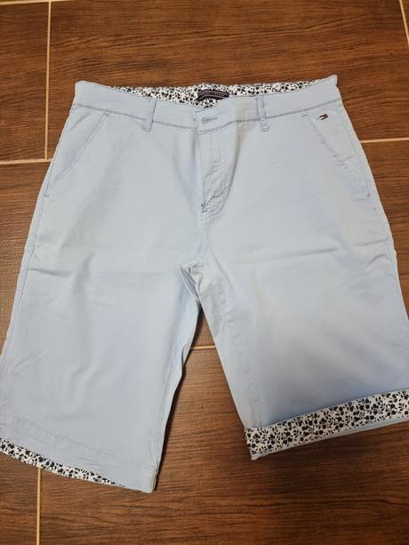 Elegantne sortky, tommy hilfiger,34