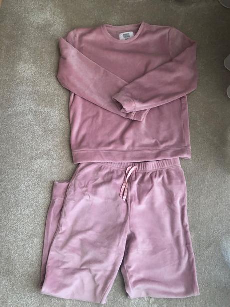 Pyzamko na zimu, f&f,146