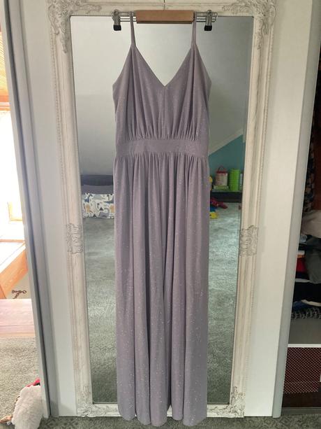 Spoločenské šaty, 38