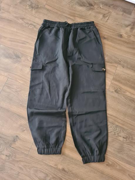 Čierne široke nohavice, m