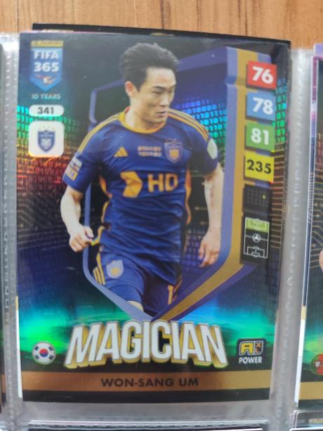 Futbalové kartičky fifa 365 2025 - magician,