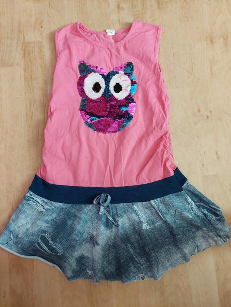 Dievčenské šaty, 110