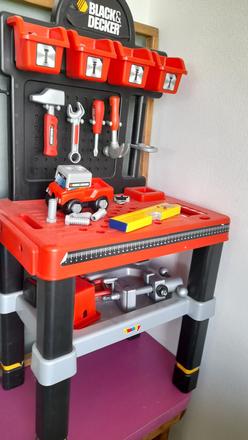 Stolík pre malých majstrov, 