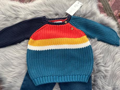 Nohavice a sveter, 74