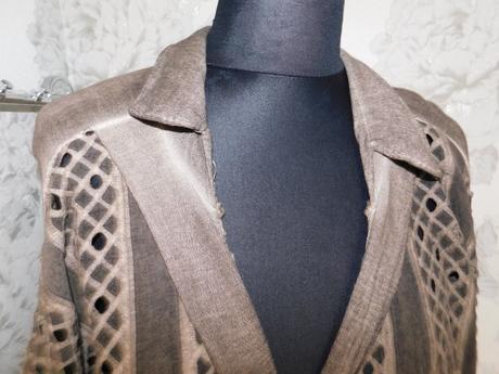 Pekna trendy bluzka, 40