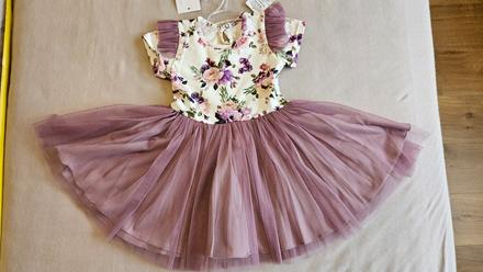 Sviatočné šaty, 92