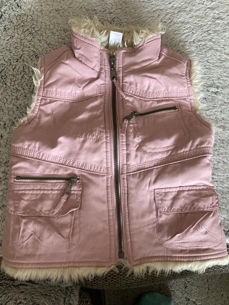 Vesticka s kozusinou, 104